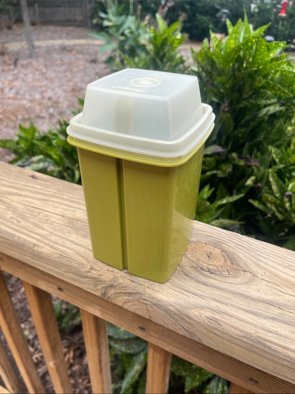 Vintage Tupperware Pick-A-Deli Pickle Keeper Container